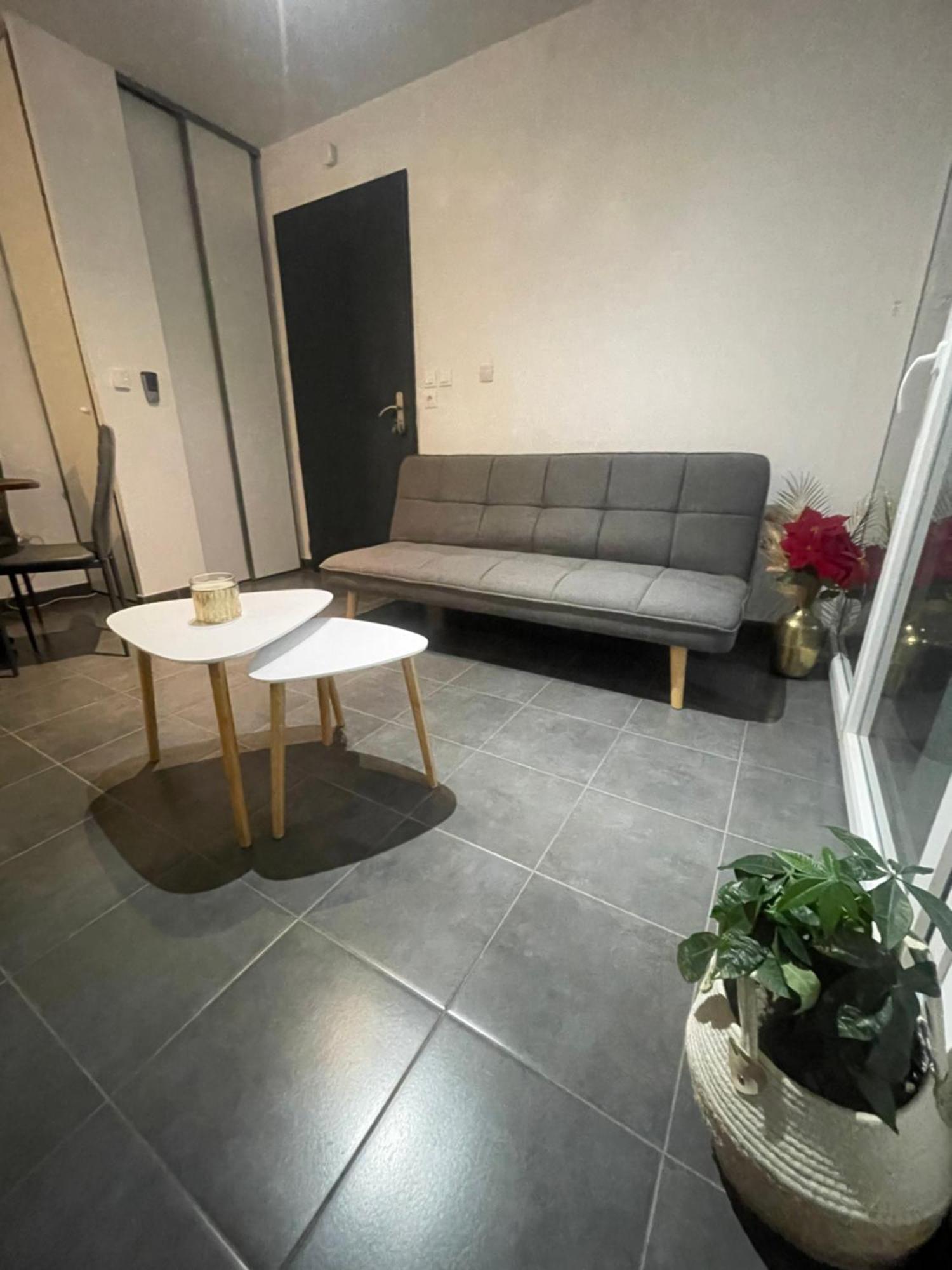 Appartement F2 Neuf Mauguio Bagian luar foto
